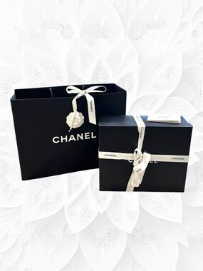 CHANEL Box & Shopping Bag